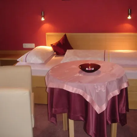 Bed and breakfast Rüf 3*